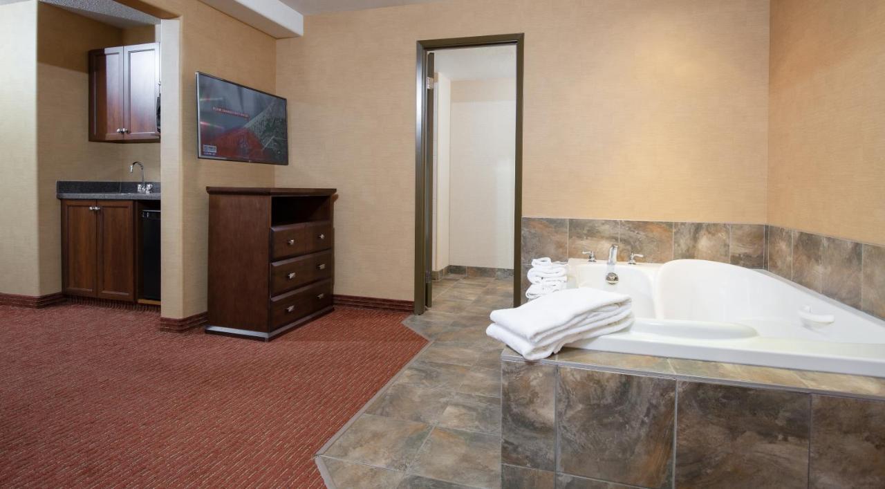 Pomeroy Hotel Fort St. John Εξωτερικό φωτογραφία