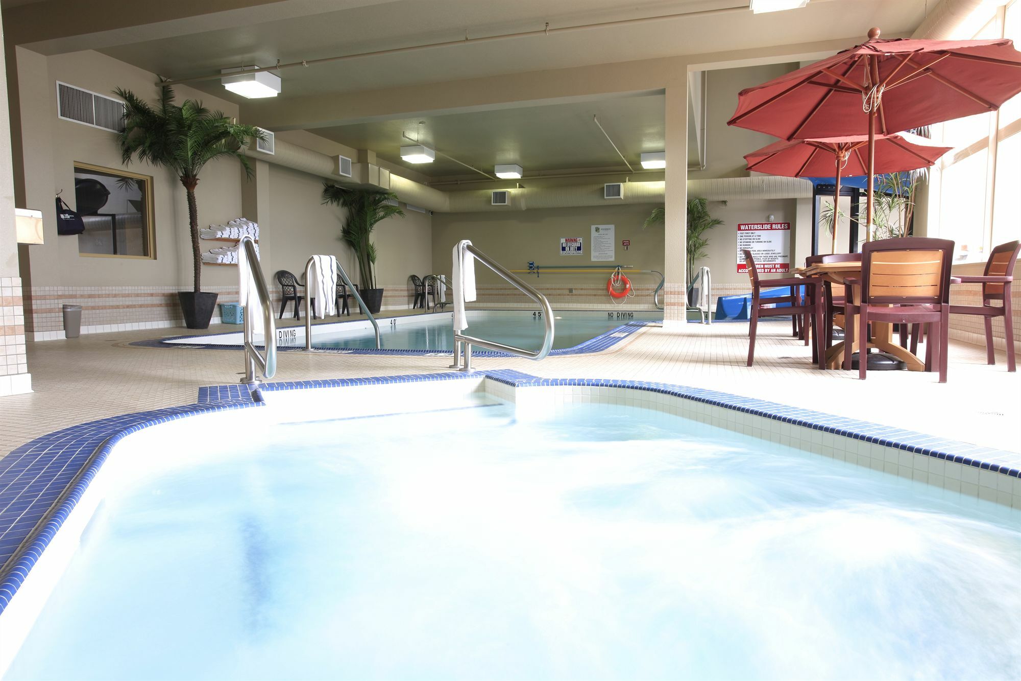 Pomeroy Hotel Fort St. John Εξωτερικό φωτογραφία